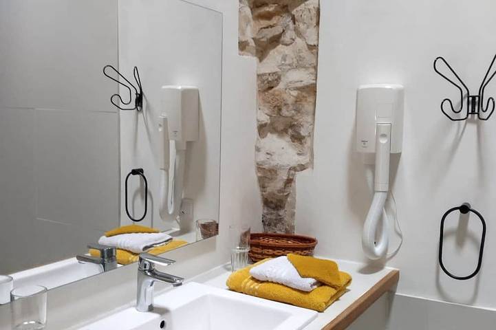 Dans un Écrin de Verdure , Mazet et Piscine Privée Sans Vis-à-vis in Nîmes, Nimes und Umgebung