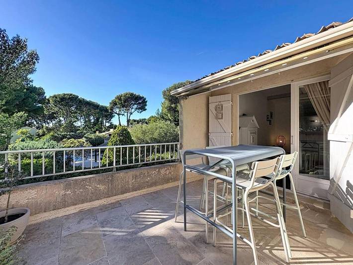 Gîte pour 4 personnes, avec terrasse dans Port Des Lecques Saint Cyr Sur Mer