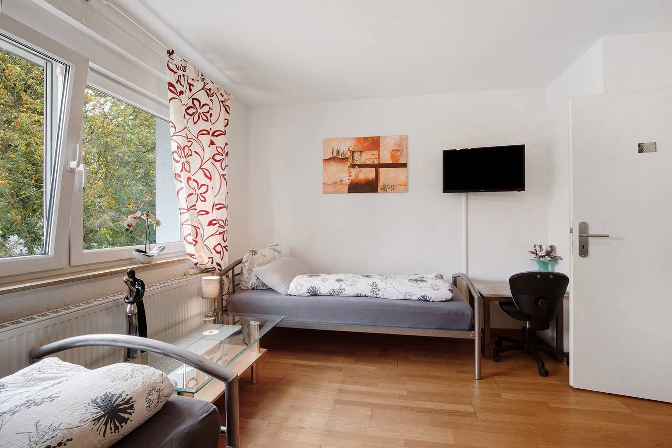 Ganze Wohnung, Garden view -  apartment for up to 6 people. in Laupheim, Landkreis Biberach