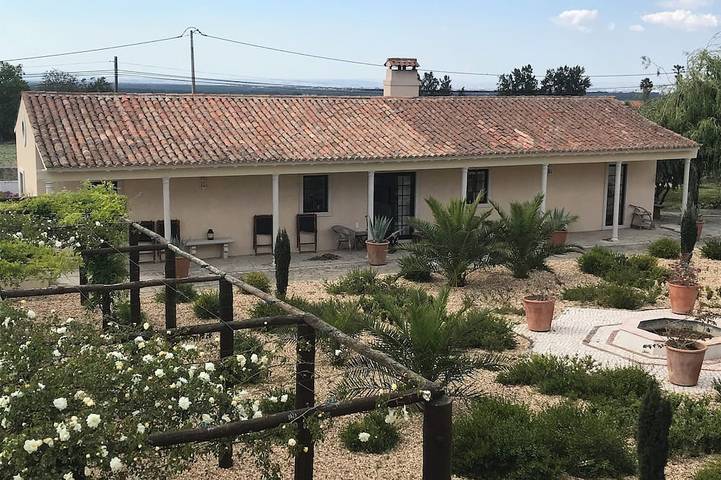 Casa de férias para 4 pessoas, com terraço e jardim e ainda piscina em Azeitão