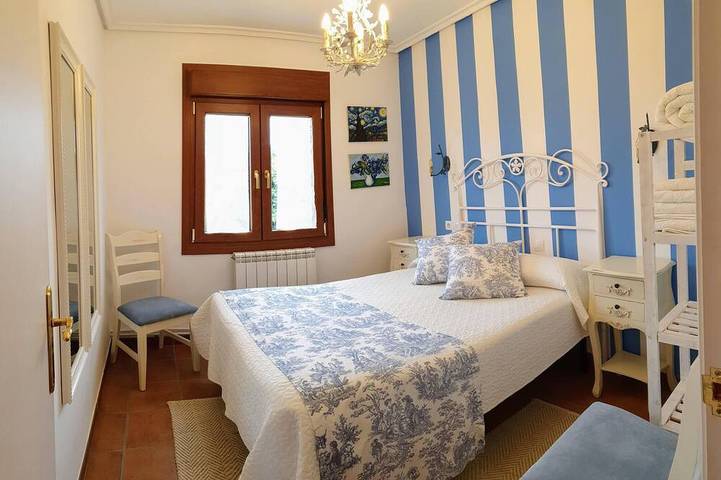 Legado de Zabala, unique & exclusive rural house. With views, garden & solarium! in Laguardia, Rioja Alavesa