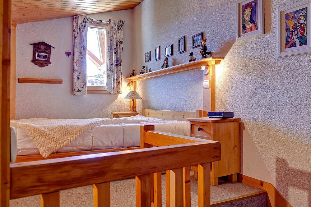 Ganze Wohnung, Helles Ski-in/Ski-out-Duplex für 9 Pers, Haustiere erlaubt in La Tania, La Perrière