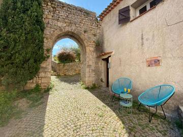 Gîte pour 4 personnes, avec terrasse à Flayosc