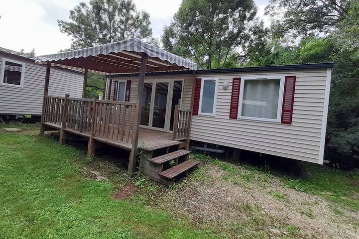 Mobil home pour 6 personnes dans Sireuil