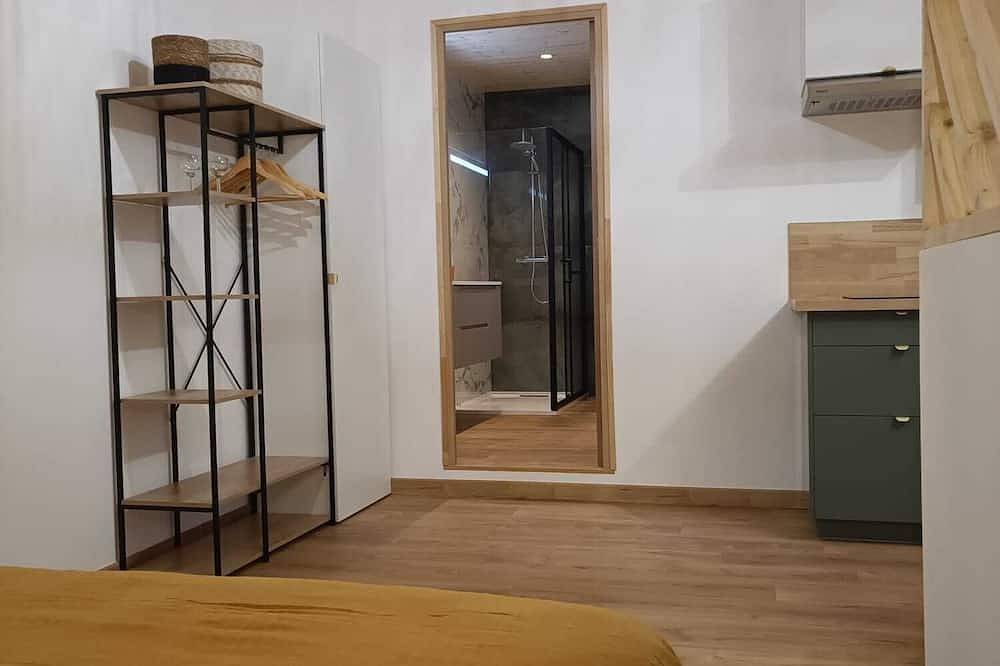 Appartement entier, Studio dans le Minervois entre mer et montagne. in Bize-Minervois, Côte méditerranéenne (France)