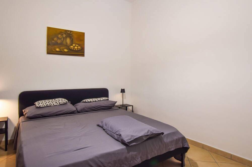 2 bedroom awesome home in Taormina in Taormina, Messina Provinz