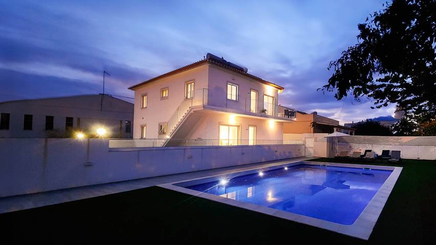 Casa de férias para 8 pessoas, com terraço e piscina, com animais de estimação em Ferreiras
