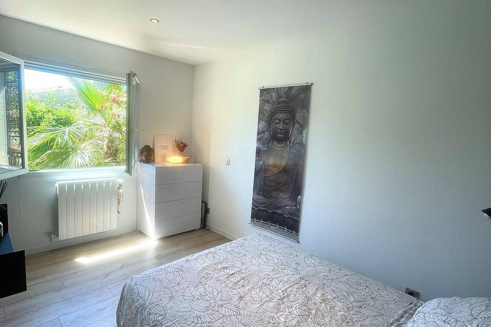 Villa 4 Chambres Avec Piscine in Clarensac, Region de Nimes