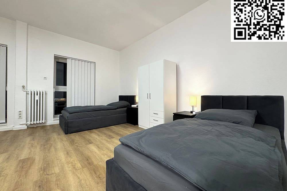 Geheel appartement, Modern city apartment /Düsseldorf | 4 beds | Balcony | Excellent transport links in Düsseldorf-Friedrichstadt, Düsseldorf