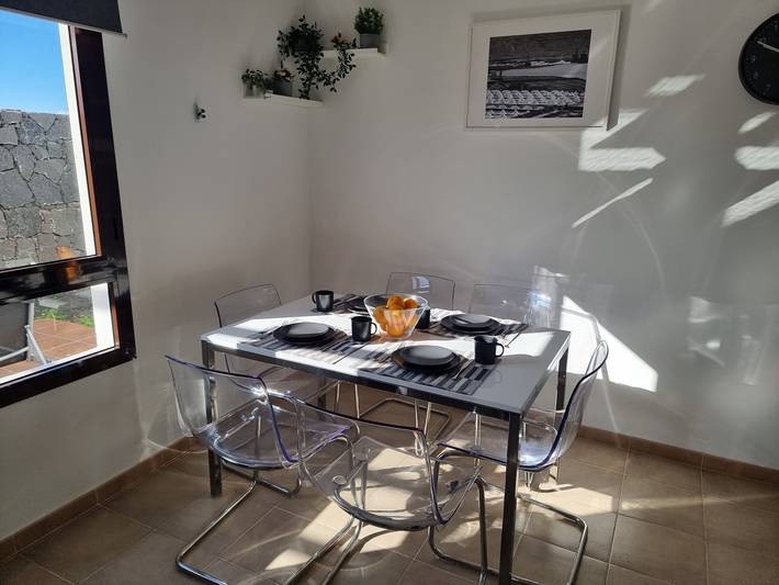 Ferienhaus 'Casa Atlantida' mit Meerblick, Garten, Pool & WLAN in Playa Blanca, Yaiza