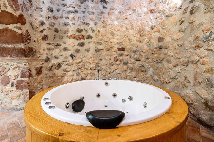 Casa rural para 2 personas, con Jacuzzi en Vilanova de Escornalbou - 2