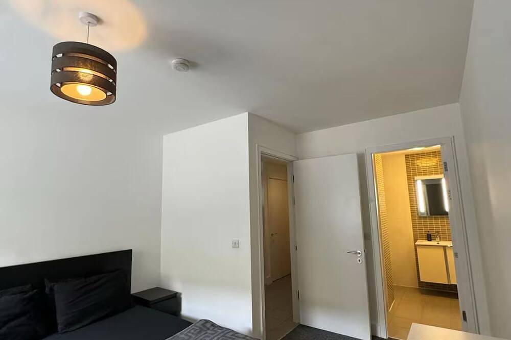 Entire apartment, Apartment in Limerick City Centre. Family friendly, close to all attractions in Limerick, County Limerick