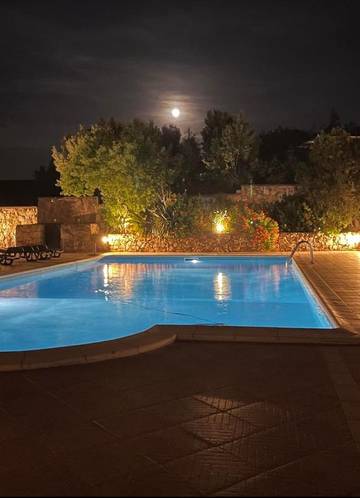 Hôtel pour 3 personnes, avec piscine ainsi que vue et jardin à Carbonia