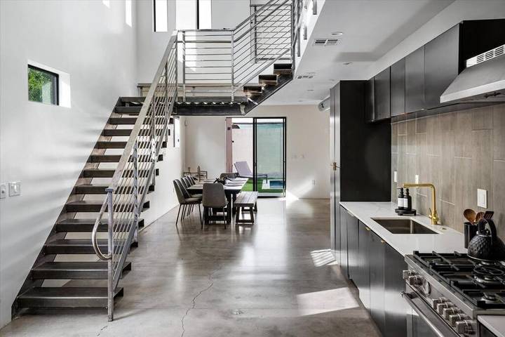 Casa de vacaciones para 8 personas, con balcón y piscina - 1