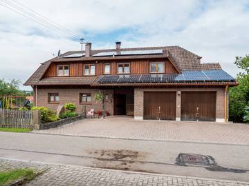 Ferienwohnung für 4 Personen, mit Balkon in Neuweiler
