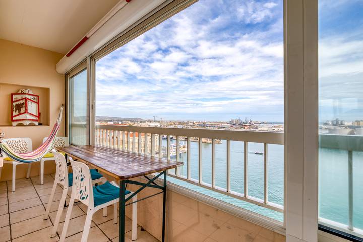 Appartement de vacances pour 4 personnes, avec balcon et vue sur le lac à Sète