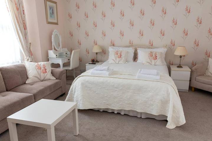 Bed and breakfast for 2 people, with View in Weston-Super-Mare