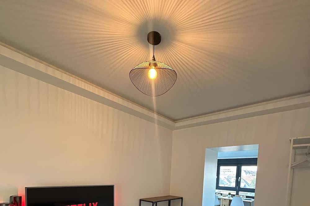 Appartement entier, Le 14 - Nouveau T3 rénové - stationnement gratuit - Mulhouse in Riedisheim, Région de Mulhouse