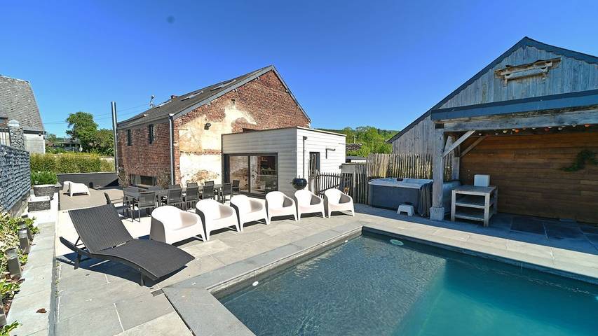 Ferienhaus für 12 Personen, mit Pool und Garten sowie Terrasse, mit Haustier - 1