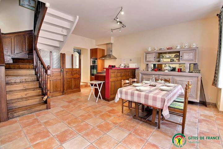 Gîte pour 5 personnes, avec terrasse à Riantec - 4