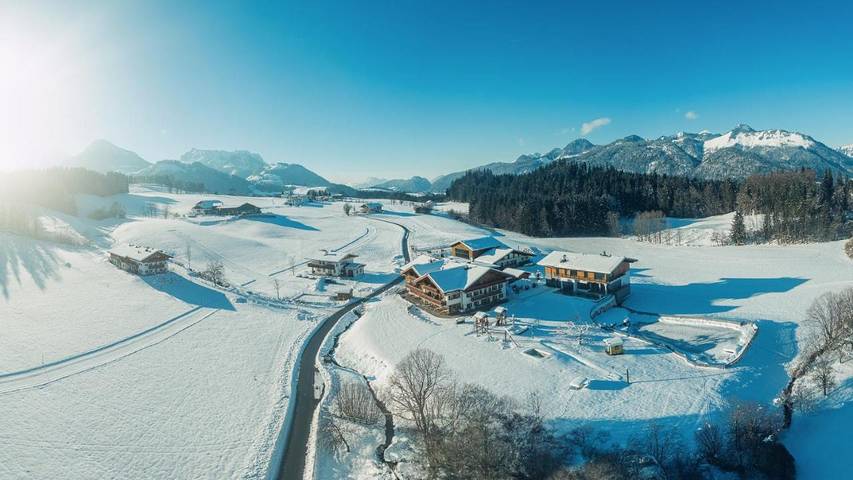 Privatzimmer, mit Balkon und Terrasse sowie Garten und Kinderpool