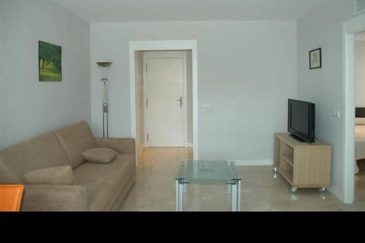 Appartement entier, Appartement de deux chambres en urbanisation avec pista padel. in El Verger, Costa Blanca