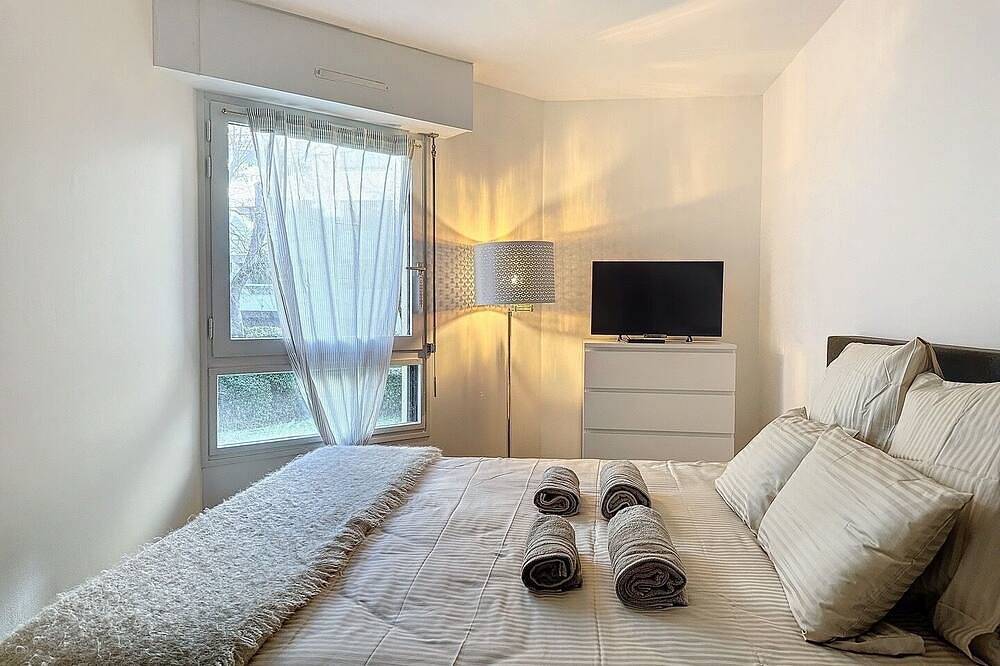 Appartement entier, 2 bedroom apartment in le chesnay-rocquencourt in Le Chesnay, Yvelines