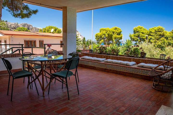 Villa für 11 Personen, mit Pool und Balkon sowie Ausblick in Palermo - 3