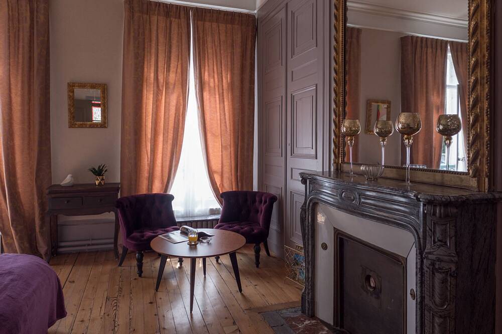Chambre d'hôtes \"Notre Dame\" vue sur le jardin. Petit déjeuner compris in Amiens, Région d'Amiens