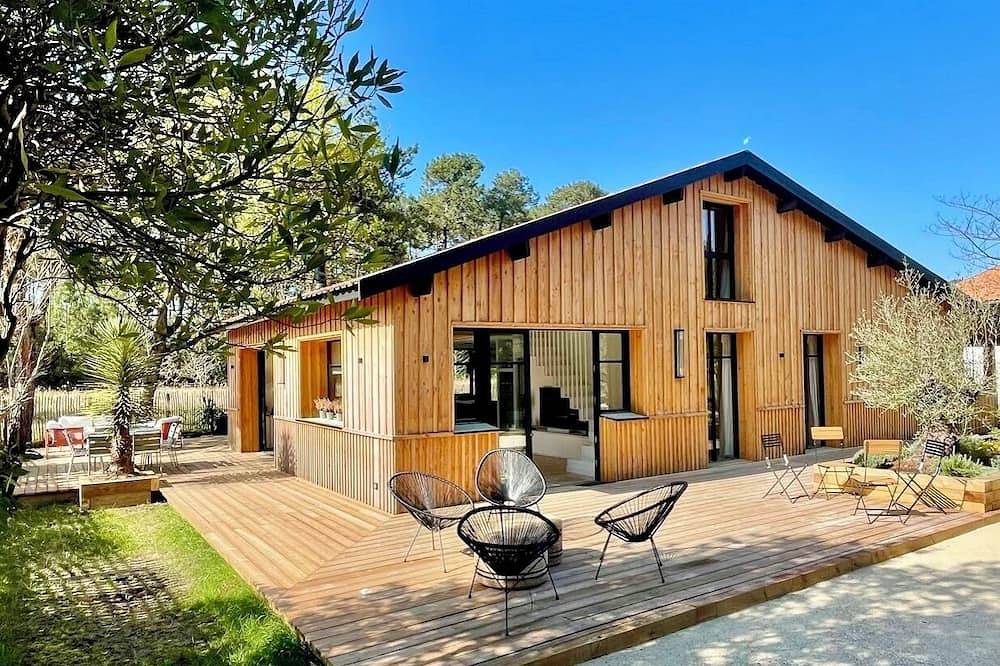 Chalet de prestige rénové avec piscine – Entre forêt et Bassin à Le Canon in Le Canon, Lège-Cap-Ferret