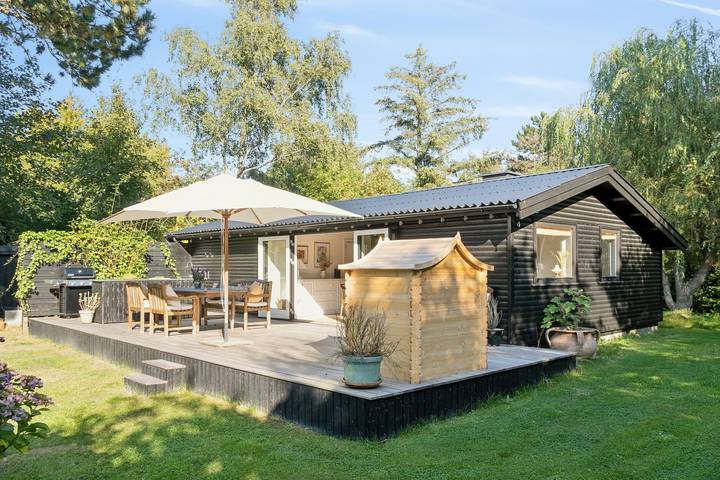 Ferieudlejning for 4 personer, med terrasse, børnevenlig i Nykøbing Sjælland
