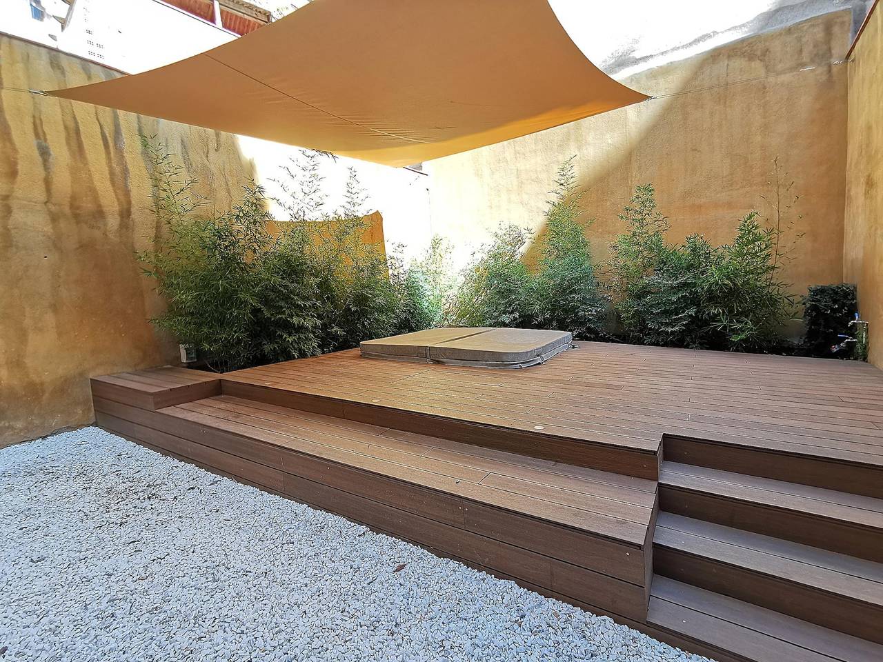 Entire holiday apartment, Classbedroom Port Ramblas Spa in Barcelona Centre, Barcelona