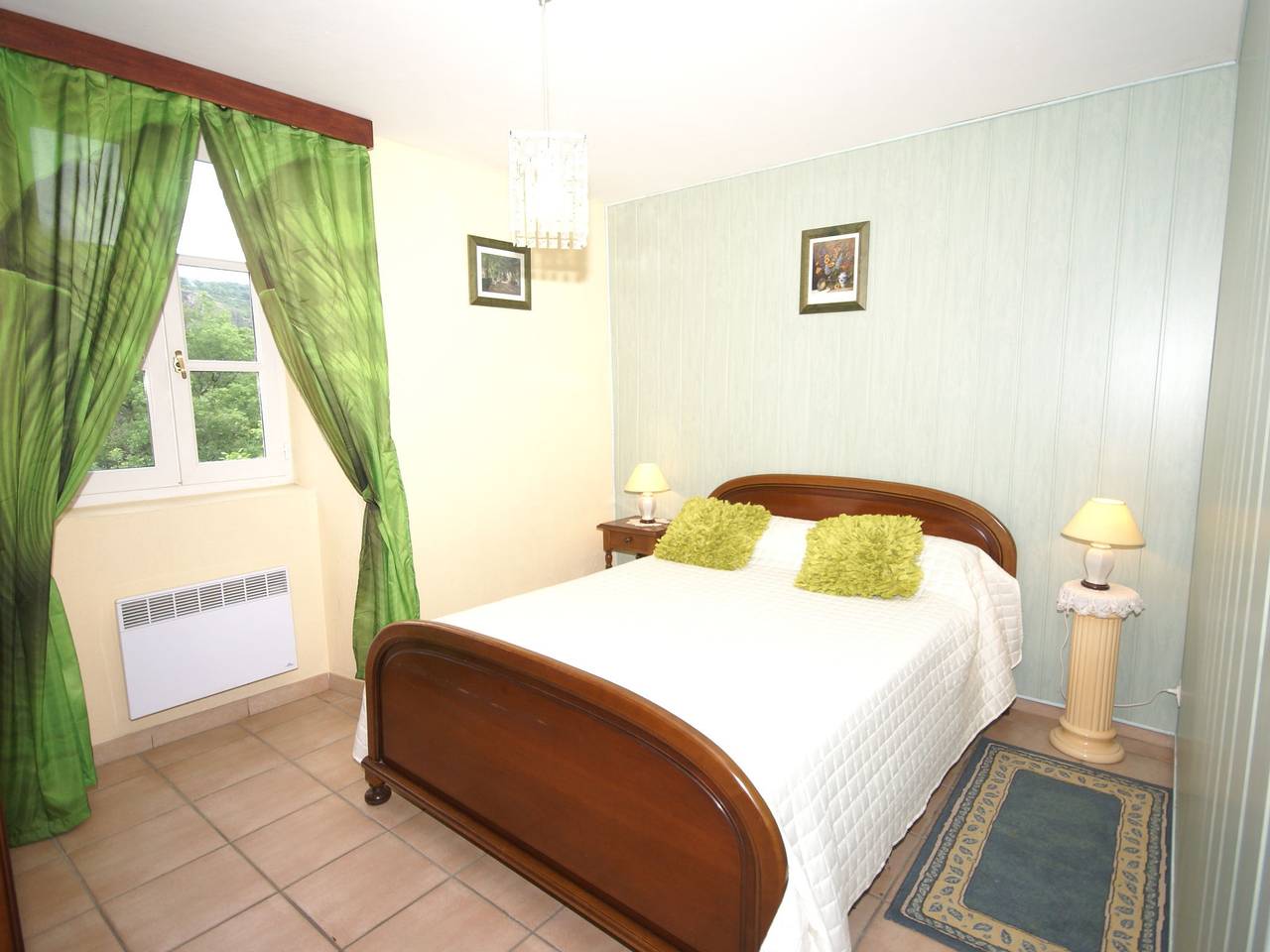 Gemütliches Familienhaus in Saint-Pons in Saint-Pons (Rhone-Alpen), Ardèche