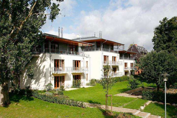 Apartmenthotel für 5 Personen, mit Balkon und Terrasse sowie Garten und Ausblick