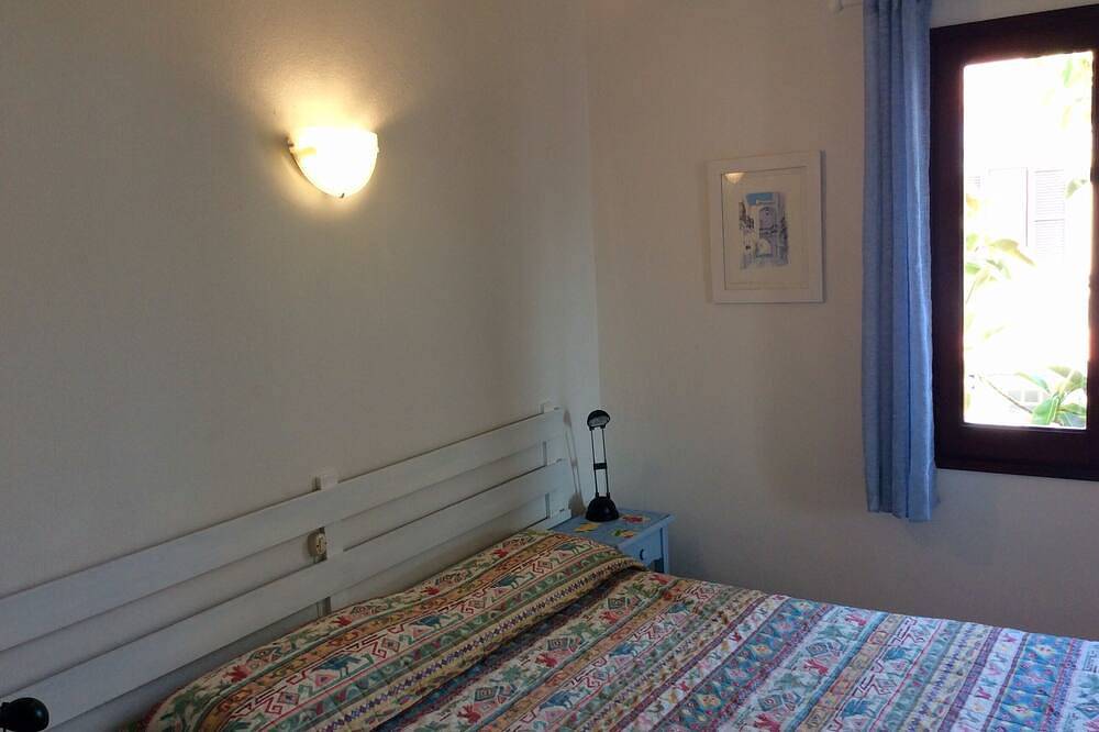 Ganze Wohnung, Wohnung Erica in schönes Haus mit Meerblick 2 Minuten vom Strand in Arenal d'en Castell, Es Mercadal