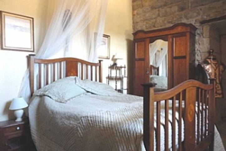 Historique du 12ème siècle, le château de Boussagues, unique appartement indépendant in La Tour-sur-Orb, Région de Béziers