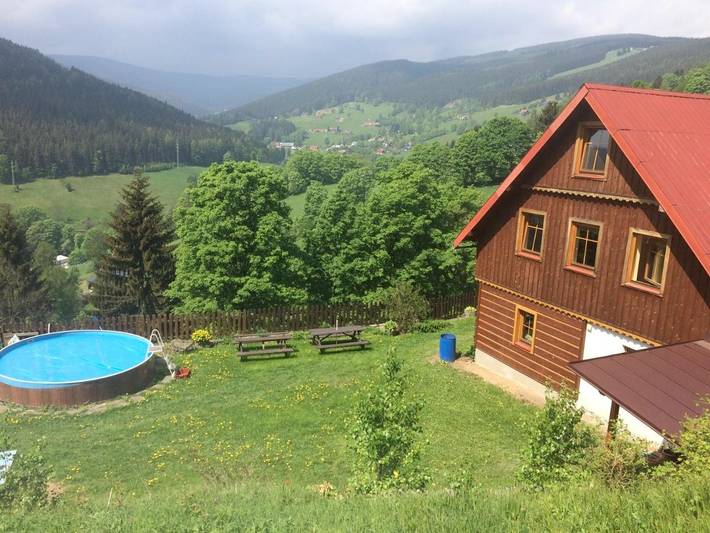 BnB für 4 Personen, mit Terrasse und Ausblick sowie Pool und Garten, mit Haustier in Tschechien