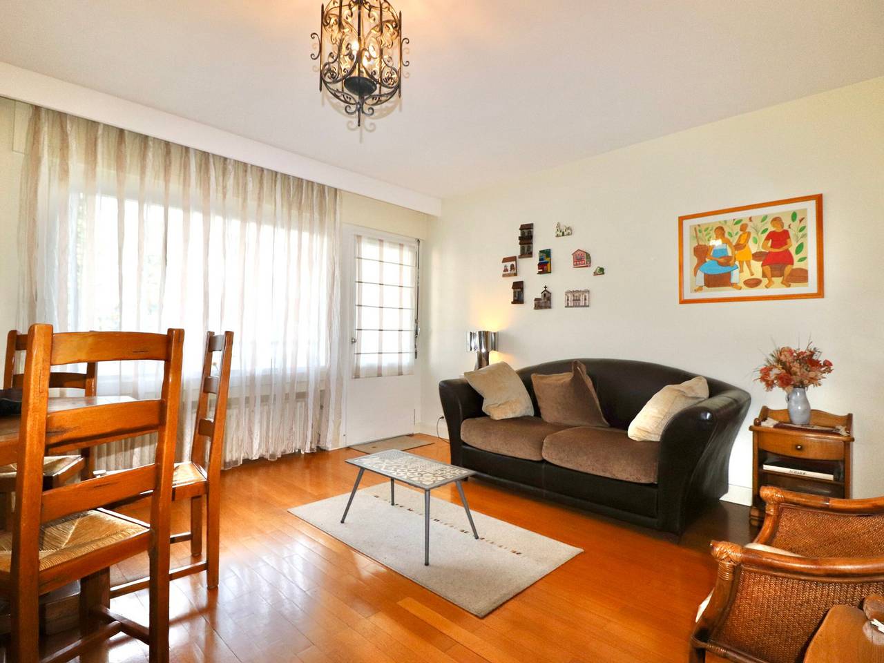 Appartement entier, Annecy : Spacieux F2 à 50m du lac avec balcon et parking in Annecy, Annecy (commune)