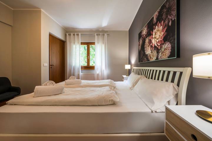 Ferienwohnung für 6 Personen, mit Seeblick und Terrasse sowie Garten, mit Haustier am Idrosee - 4