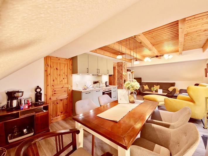 Ferienwohnung für 4 Personen, mit Balkon und Garten sowie Ausblick, kinderfreundlich in Wittmund - 2