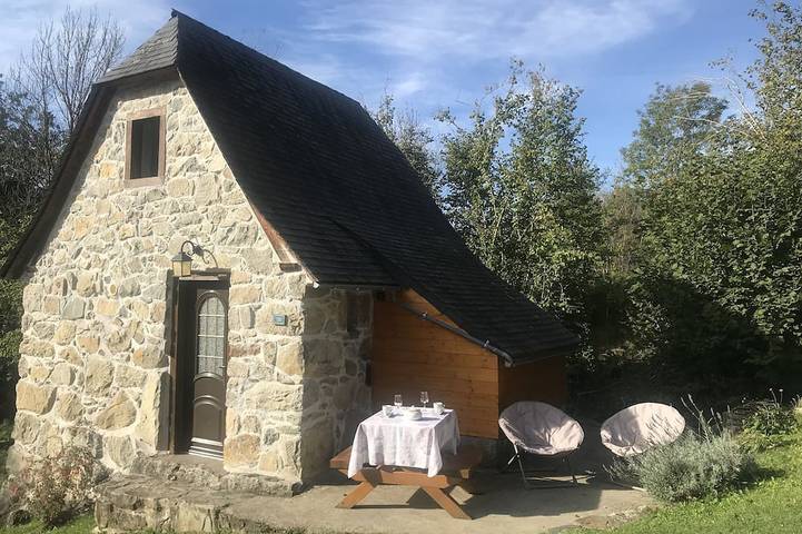 Gîte pour 2 personnes, avec jardin et terrasse