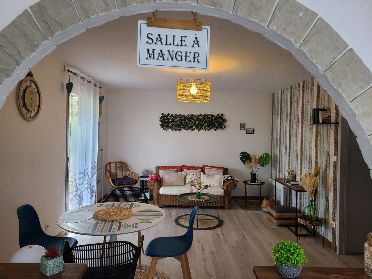 Maison campagne 4 pers, terrasse et jardin, proche sentiers et thermes. in Harsault, La Vôge-les-Bains