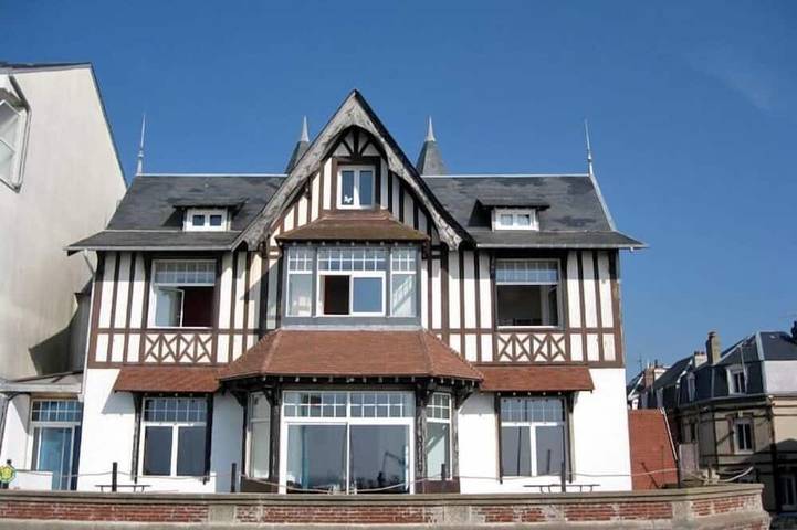 Villa für 6 Personen, mit Terrasse