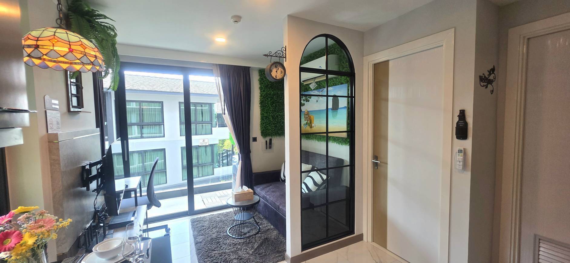 Ganze Wohnung, A202 - Serviced Apartment mit 1 Schlafzimmer und teilweisem Meerblick, Ao Nang Beach in Ao Nang, Krabi Provinz
