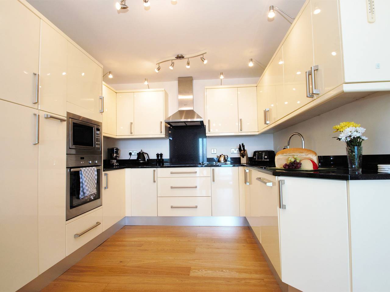 Entire studio, Ocean Breeze in Ilfracombe, Devon