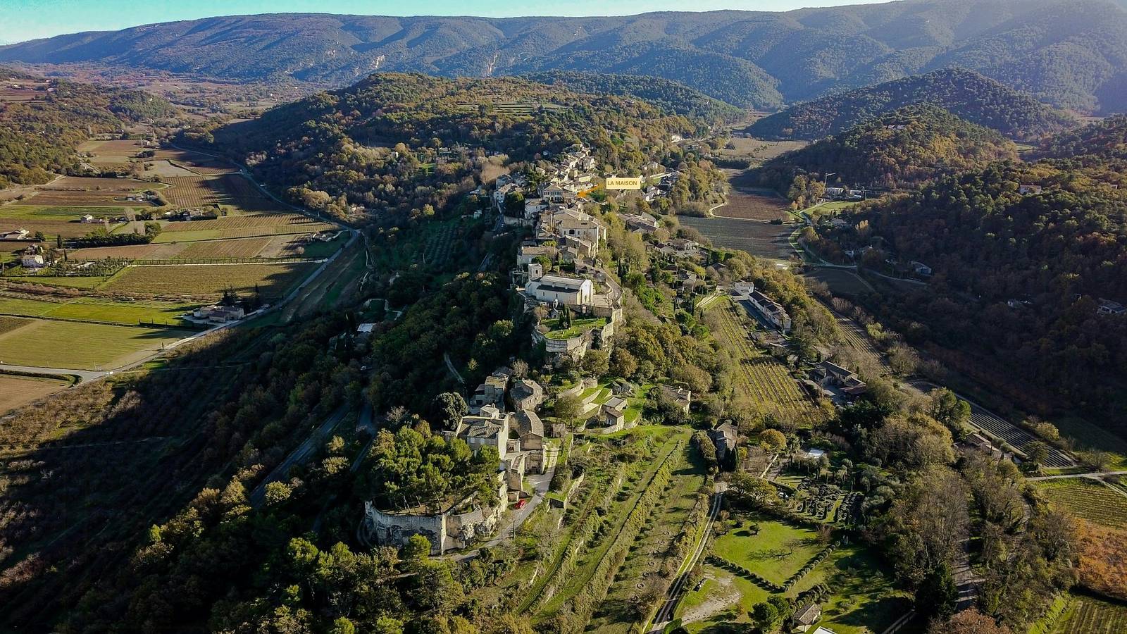 Maison perchée avec vue sur le Luberon à Ménerbes in Ménerbes, Parc naturel régional du Luberon
