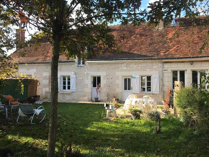 Location de vacances pour 8 personnes, avec terrasse ainsi que jacuzzi et jardin à Saint-Hippolyte (Indre-et-Loire)
