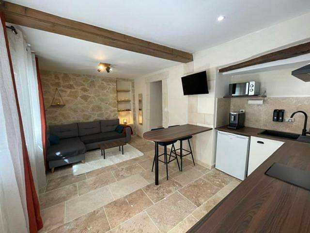 Appartement de vacances pour 2 personnes, avec jacuzzi ainsi que jardin et terrasse