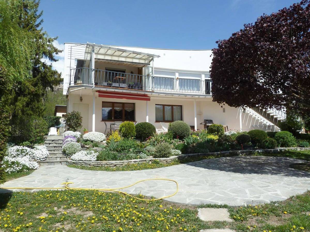 Appartement entier, Apartment - Ground Floor in Embrun, Parc national des Écrins
