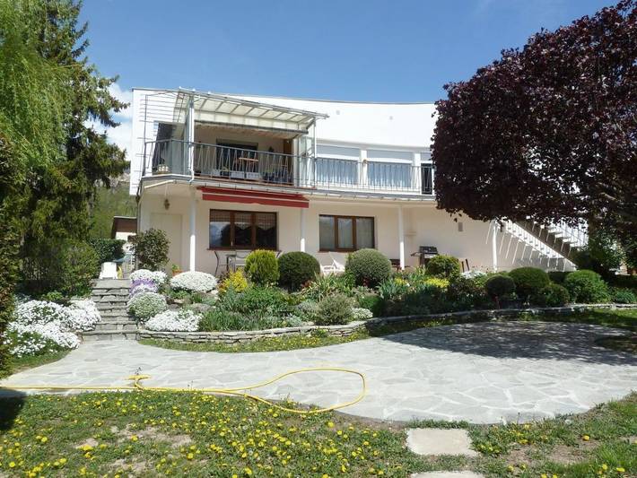 Gîte pour 3 personnes, avec vue et jardin à Embrun - 3